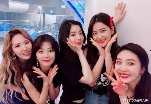 泉奈女团爆料视频大全下载,独家揭秘幕后故事与精彩瞬间  第1张